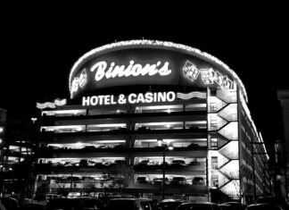 Four Queens Casino Fremont Street Las Vegas NV: Discover Hidden Gems
