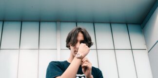 Where To Watch Las Vegas Raiders Vs Denver Broncos For Excitement?